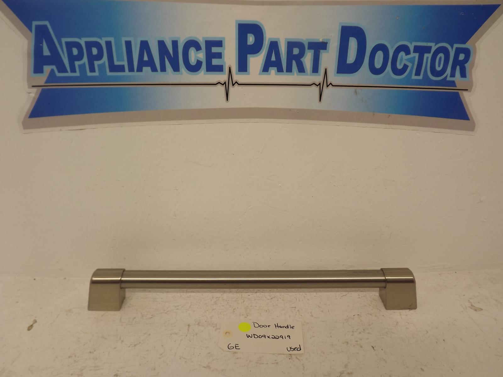 GE Dishwasher WD09X22919 Door Handle Used GE Dishwasher WD09X22919 Door Handle Used